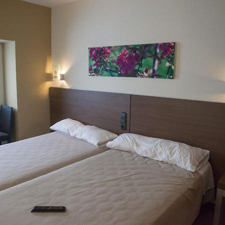 אלססואה Hotel Izelai מראה חיצוני תמונה